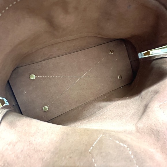 Louis Vuitton Monogram Implant Neo Alma PM Handbag Tourtrell Creme - Picture 6 of 8